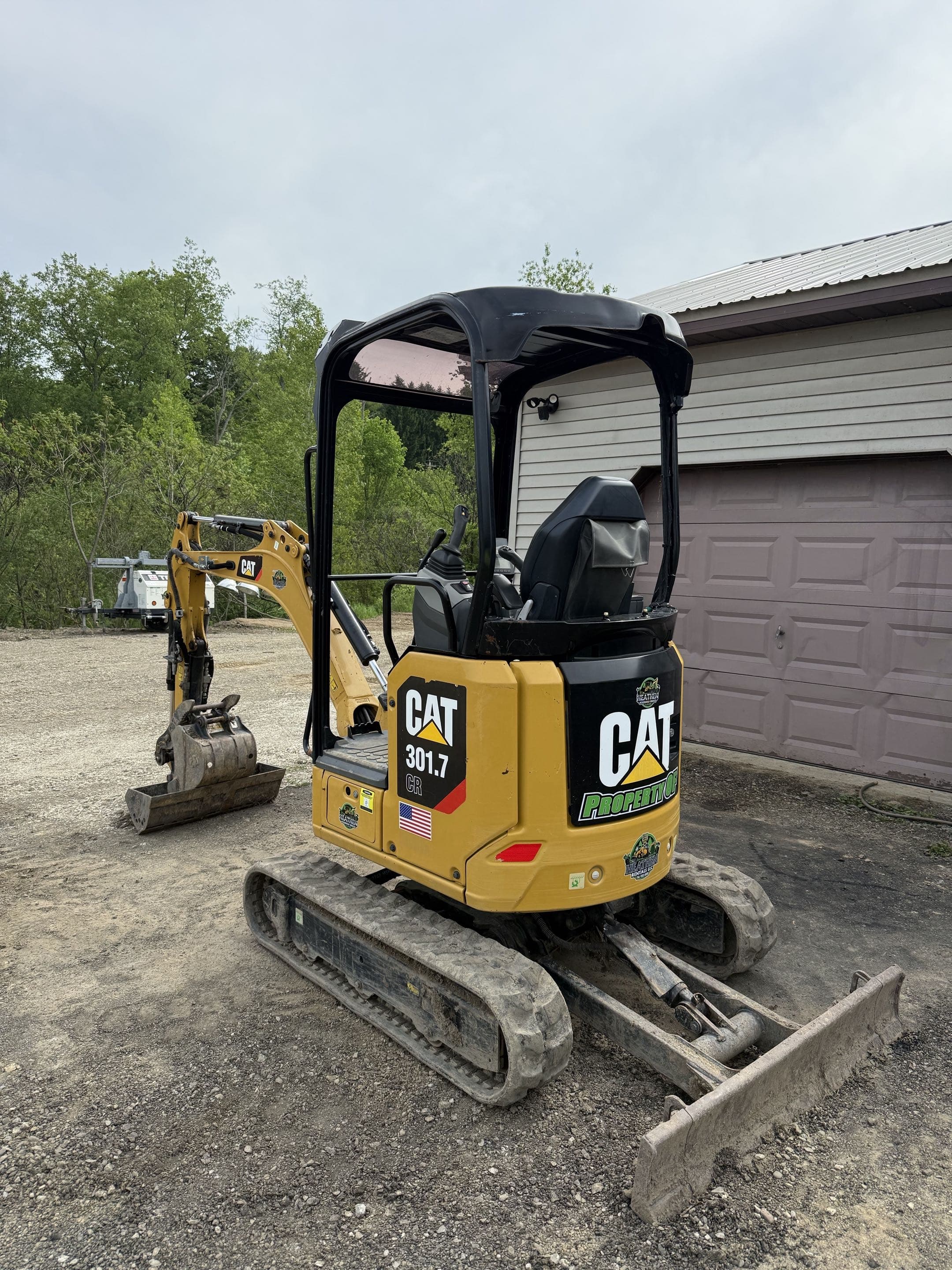 Cat 301.7 with Retractable Tracks